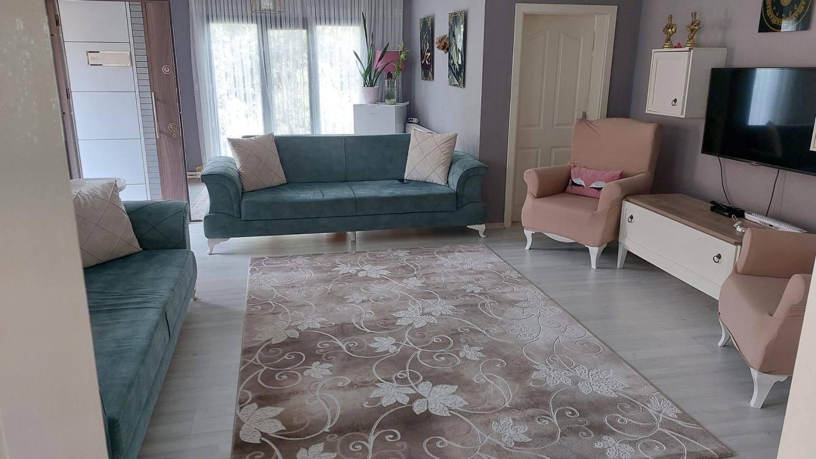 SATILIK 1.847 M2 ARSA VE İÇİNDE BİNA